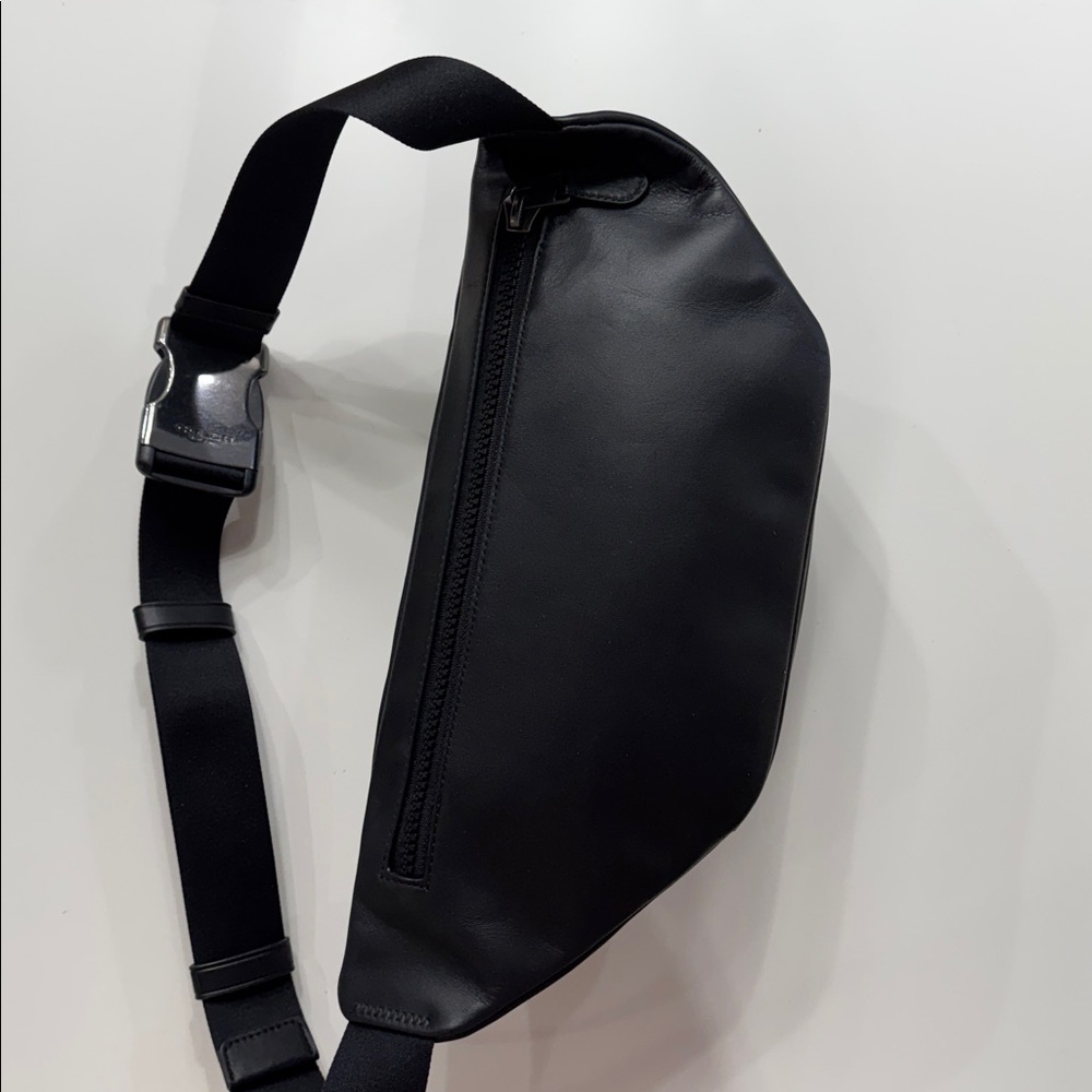 Coach - Black League Belt Bag - Picture 4 of 11